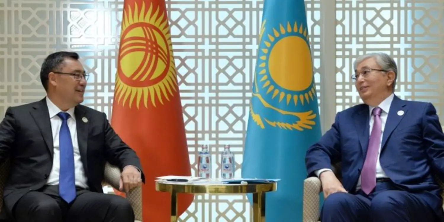 Тоқаев Қырғызстан президентімен сөйлесті