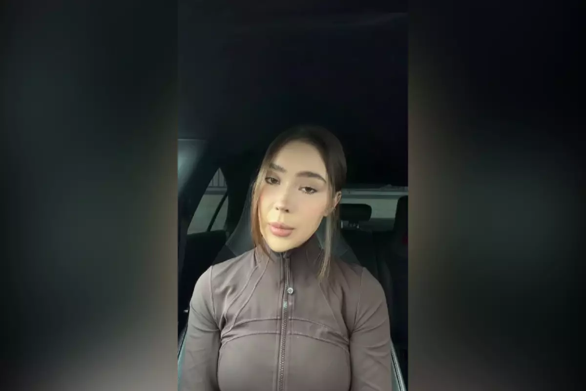 Курьер схватил девушку за грудь в её квартире — полиция начала проверку