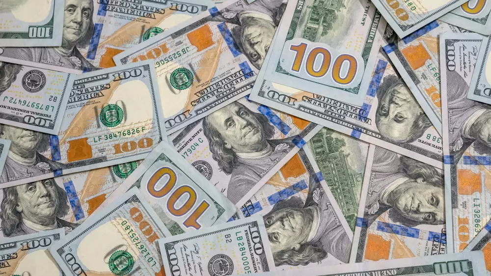 Доллар бағамы 490 теңгеден төмендеді