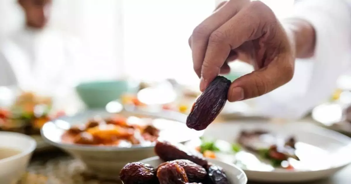  Цифрлы ораза деген шықты. Дінтанушы ауызашардан фото, видео салатындарға кеңес берді 