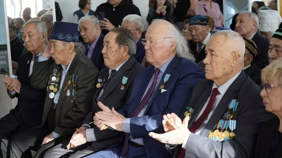 Члены Коалиции встретились с ветеранами в области Абай