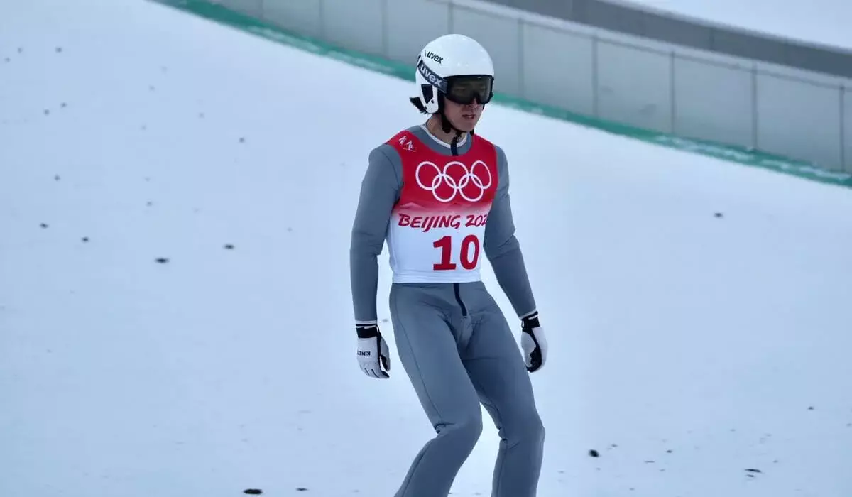 Казахстанский двоеборец Чингиз Ракпаров занял 35-е место в прыжках с трамплина на ОИ-2026