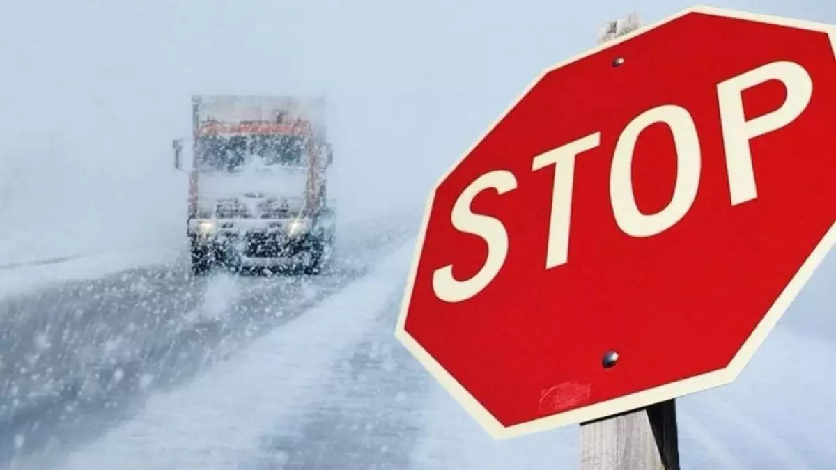 Үш облыста республикалық жолдар жабылды