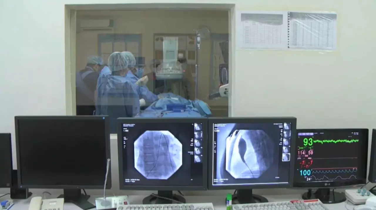 Түркістанда жас қыздың асқазанынан 1 келі шаш шықты