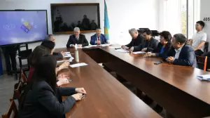 ҚазҰУ ғалымдары жаңа Конституция жобасын талқылады