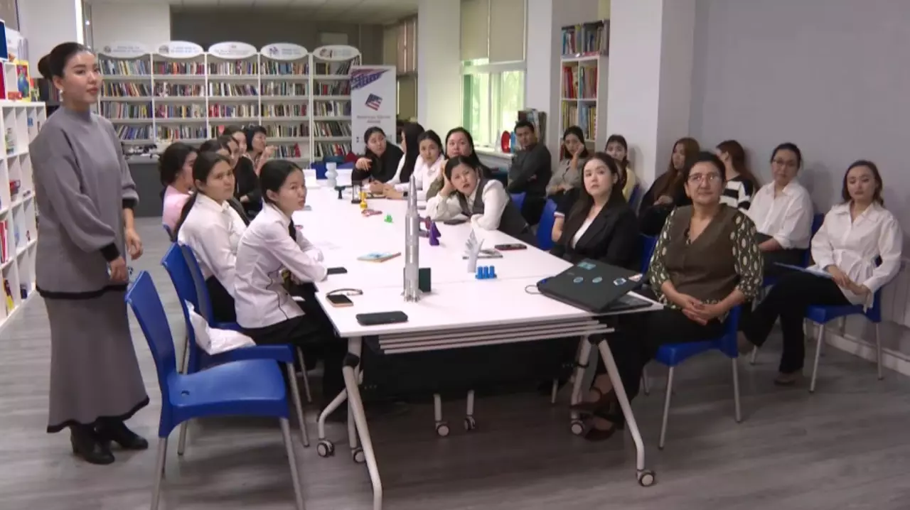 Ақтөбеде жасанды интеллект мүмкіндіктері талқыланды