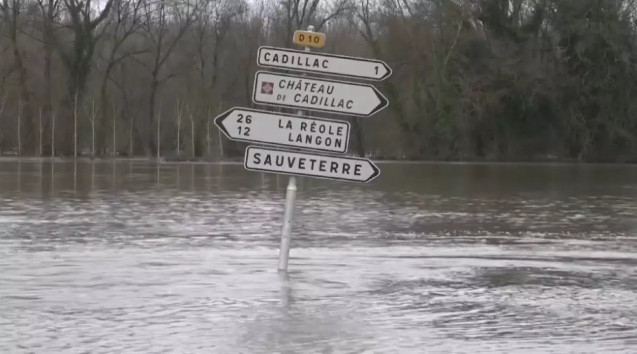 Наводнения во Франции: затоплено 110 тысяч га