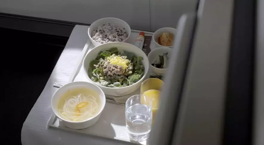 Еда, ради которой стоит отправиться в полёт: гастрономические открытия начинаются на борту