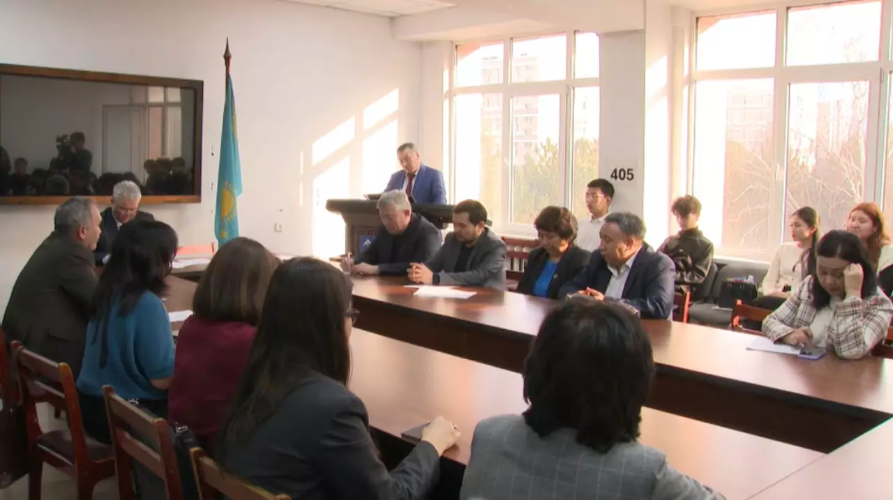 Алматыда тарихи сабақтастық талқыланды