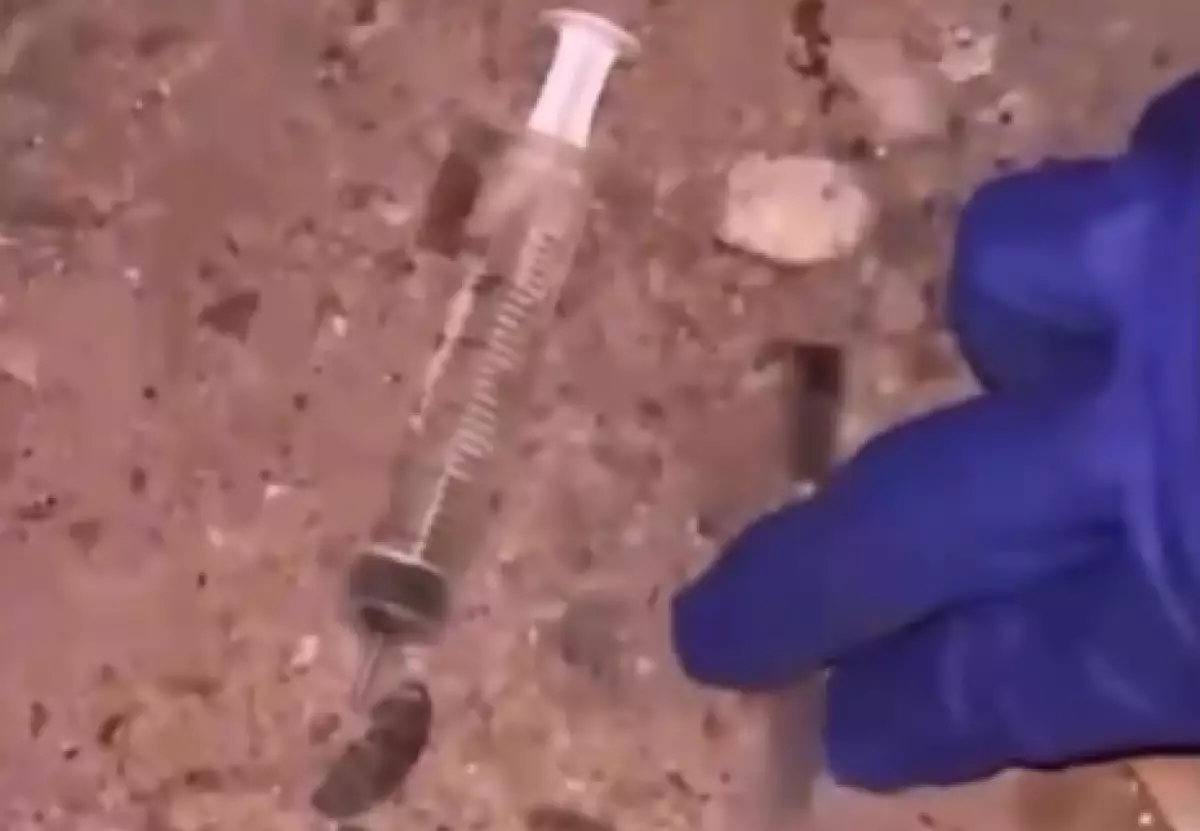 Шприцы в подвале детского сада Сатпаева: сотрудница записала видеообращение