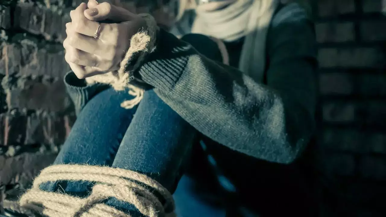 Түркістандағы сұмдық: әйелін скотчпен байлап, психдиспансерге өткізген