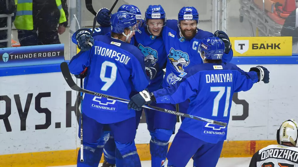 "Барыс" спас игру с 0:2, но уступил лидеру КХЛ в овертайме