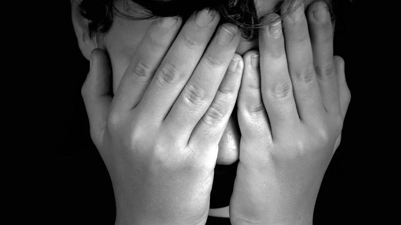 Ұлын батареяға байлаған ана: сот оны есі дұрыс емес деп таныды