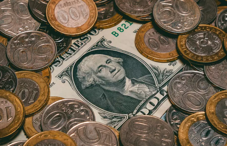 “Кез келген уақытта жағдай өзгеруі мүмкін“. Сарапшылар доллар қашан қайта күш алуы мүмкін екенін айтты