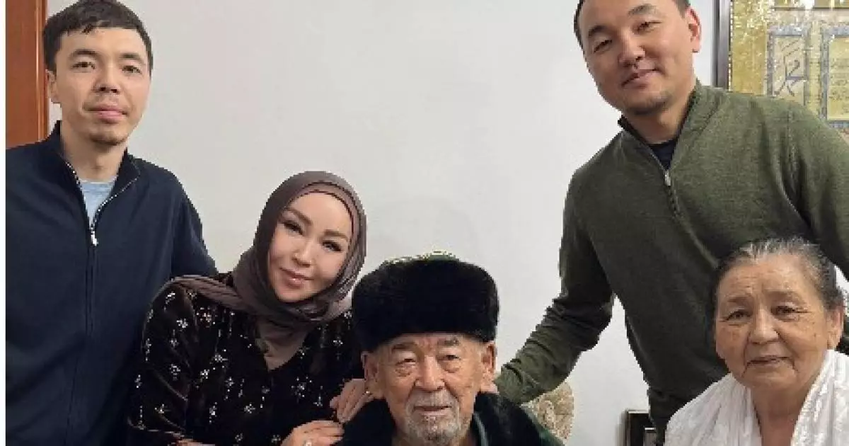  `Ақ батасын берді`: Айнұр Тұрсынбаева ұстазы Жүрсін Ерман туралы қуанышты хабарды жеткізді (ВИДЕО) 