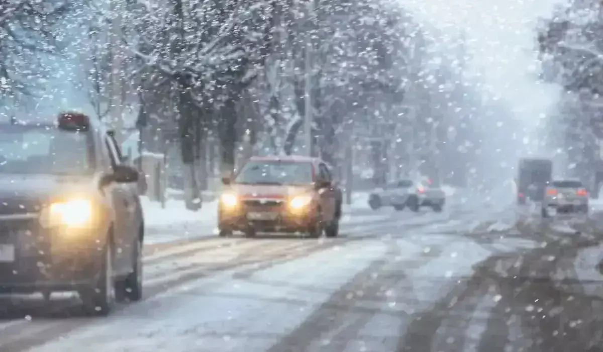 Қазақстанның бірқатар өңіріндегі тасжолда қар аралас жаңбыр жауады