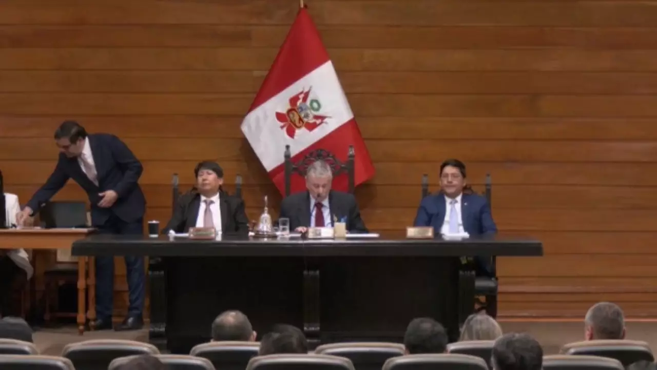 В Перу объявили импичмент президенту