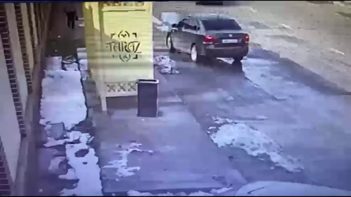 Таразда екі ер адам 13 жастағы қызды ұрламақ болған