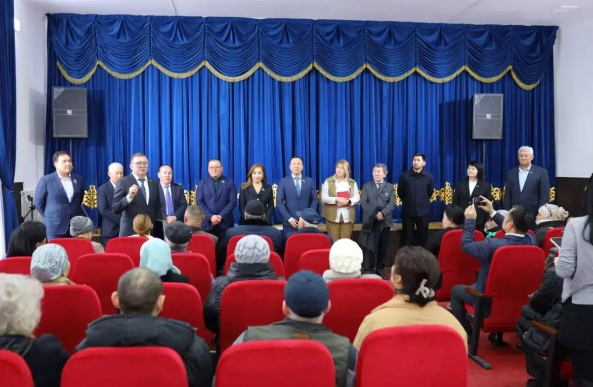 Референдум-2026: в Абайском районе прошли встречи по разъяснению проекта Конституции