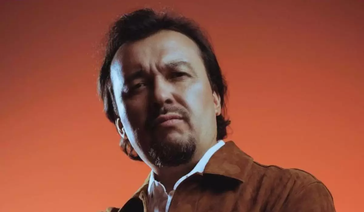 Жұбаныш Жексенұлы Джеки Чанмен бірге Қытай жаңа жылы гала-концертінде өнер көрсетті