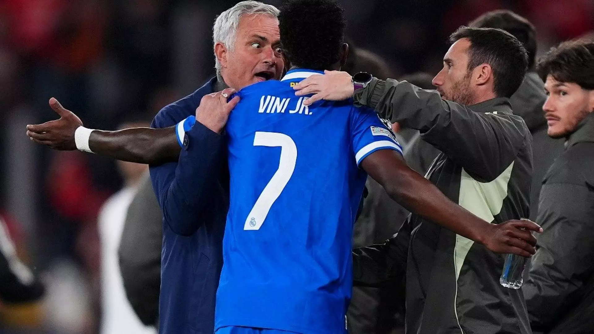 Победа «Реала» над «Бенфикой» обернулась громким скандалом и расследованием УЕФА