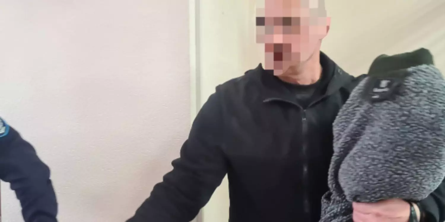 Қостанайда әйелі мен ұлын өлтірген ер адам сотта не деді?