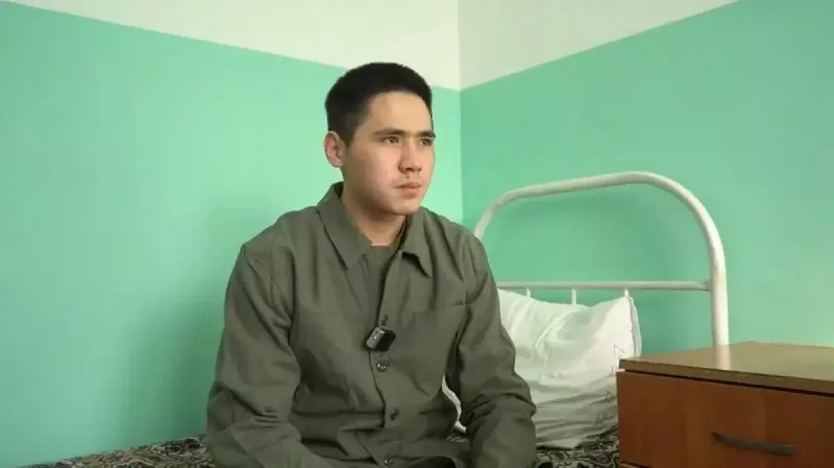 Жақ сүйегі сынған сарбаз емделіп шыққан соң әскери қызметін жалғастырады