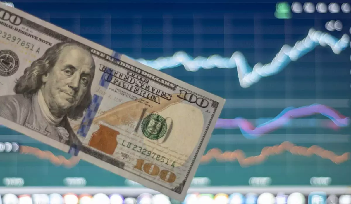 Курс доллара продолжает снижаться в Казахстане