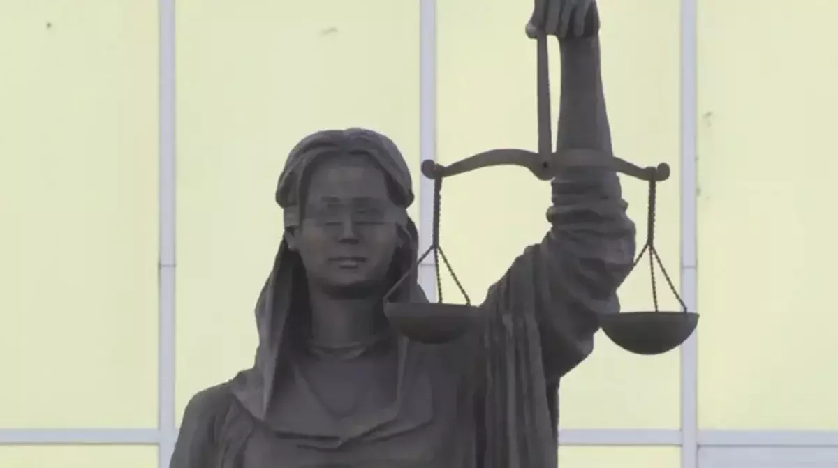 Жылу батареясына баласын байлап,  ұрған әйелге қатысты сот шешім шығарды