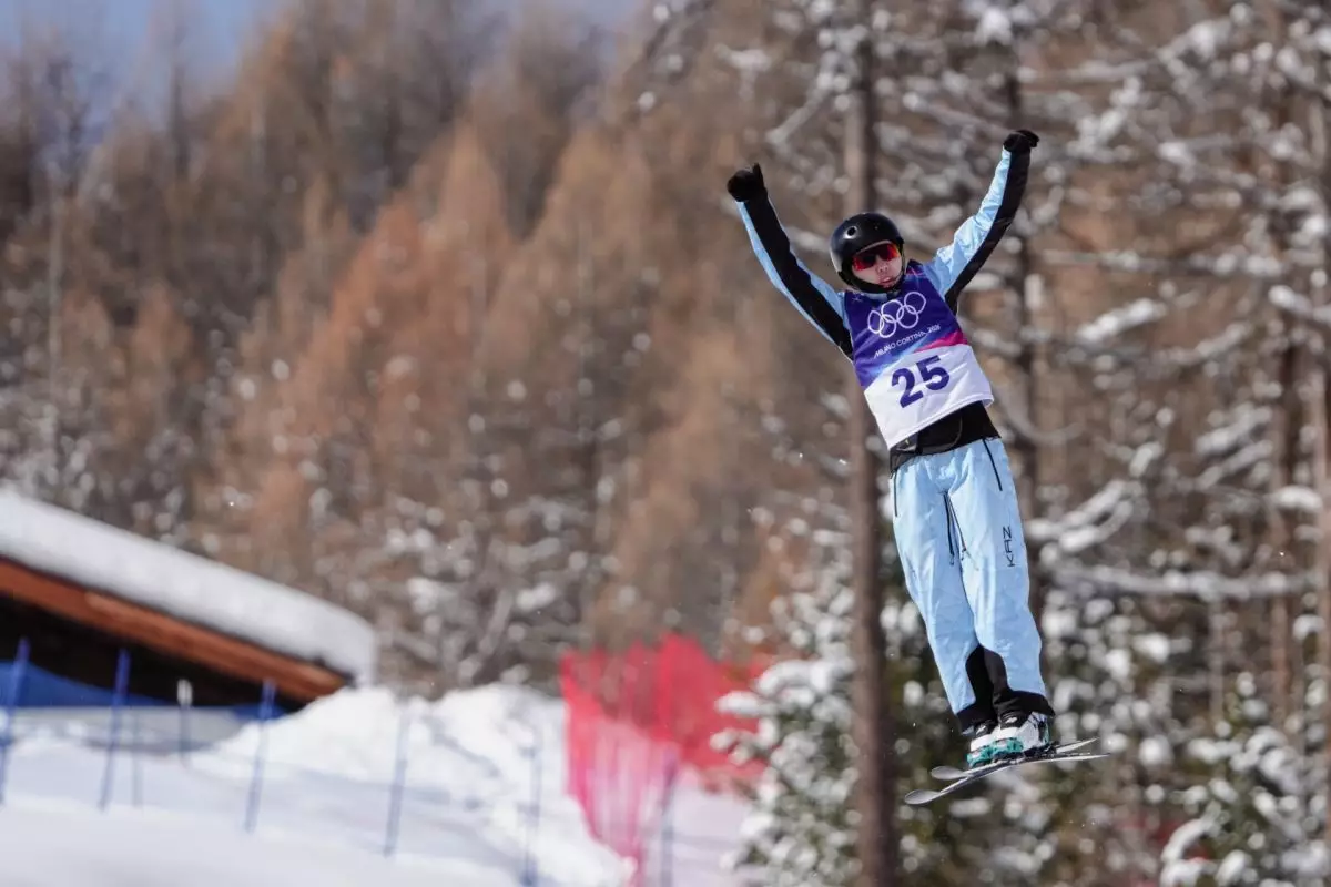 Милан Олимпиадасы: Қазақстандық фристайлшы жарыс кезінде екі рет құлады