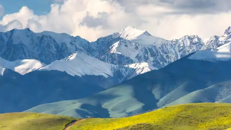 Топ-3 мест Казахстана для посещения ранней весной