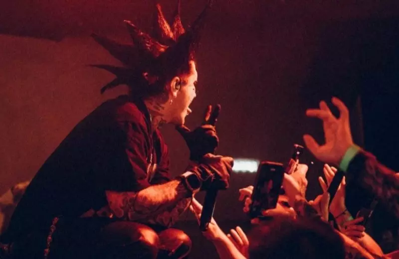 "Русская община" добилась отмены концерта казахстанца в России