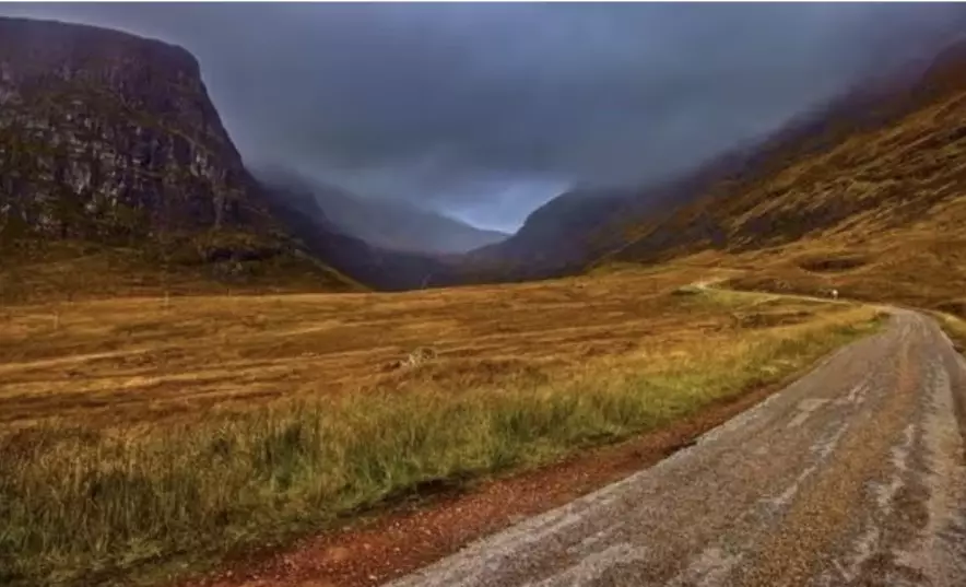 Самая пугающая дорога Британии: зачем туристы всё равно едут на перевал Bealach na Bà