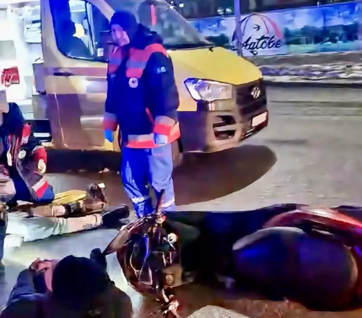 Подростки на мопеде попали в ДТП с легковым авто в Актобе