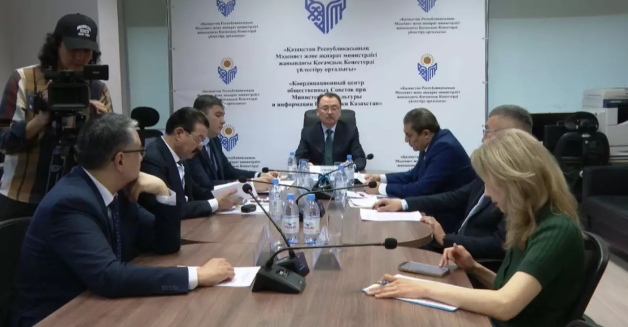 Жас мамандарға жаңа Конституция жобасы түсіндірілді