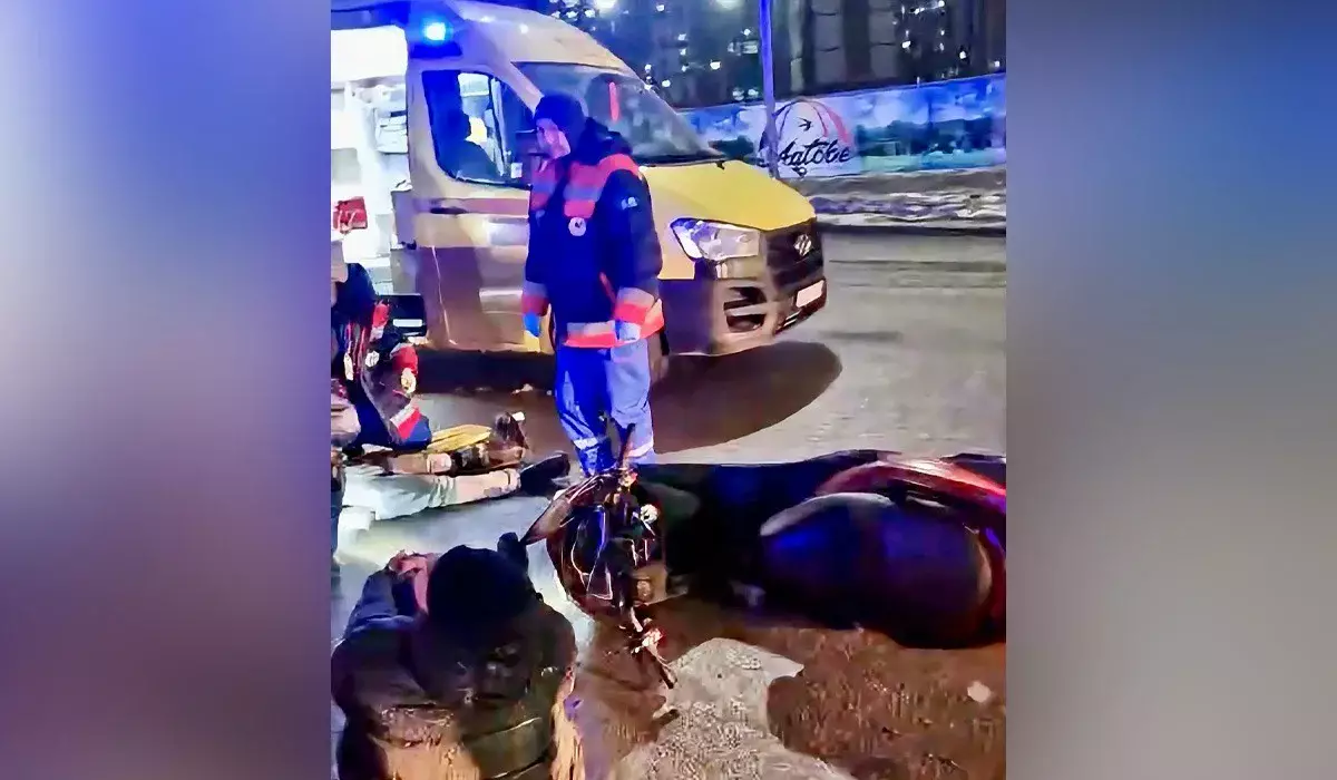 Ақтөбеде 8-сынып оқушысы мопед жүргіземін деп жол апатына ұшырады