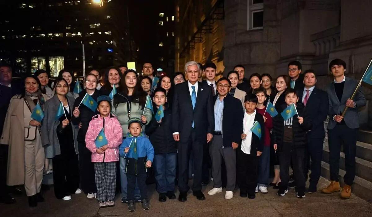 Токаев прибыл в Вашингтон и встретился с казахстанцами (ВИДЕО)