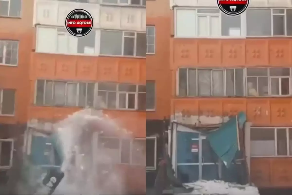 Ақтөбеде шатырдан құлаған қар кіреберісті қиратып, халықты шошытты