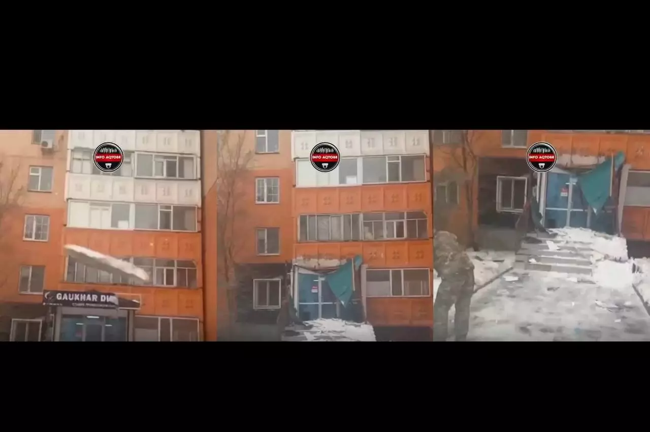 Ақтөбедегі үйдің шатырынан қар құлады: тұрғындардың зәресі ұшты