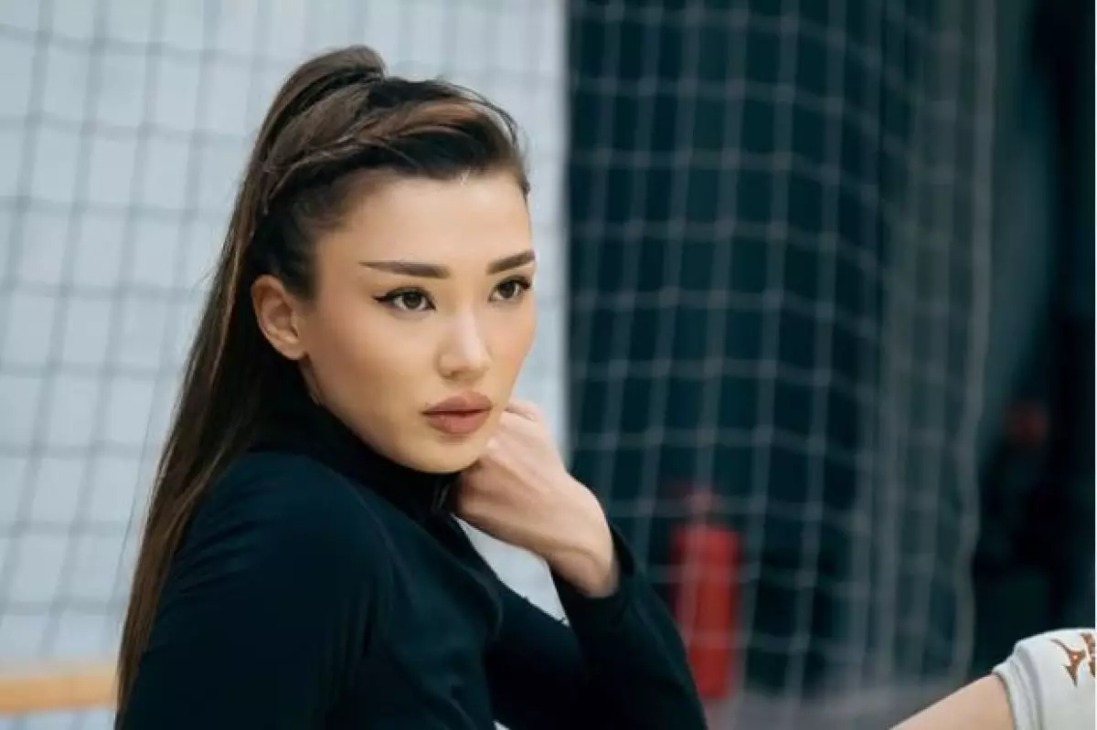 «Ажырасу – таңба емес»: Сабина Алтынбекова кликбейт тақырып үшін басылымнан кешірім сұрауды талап етті