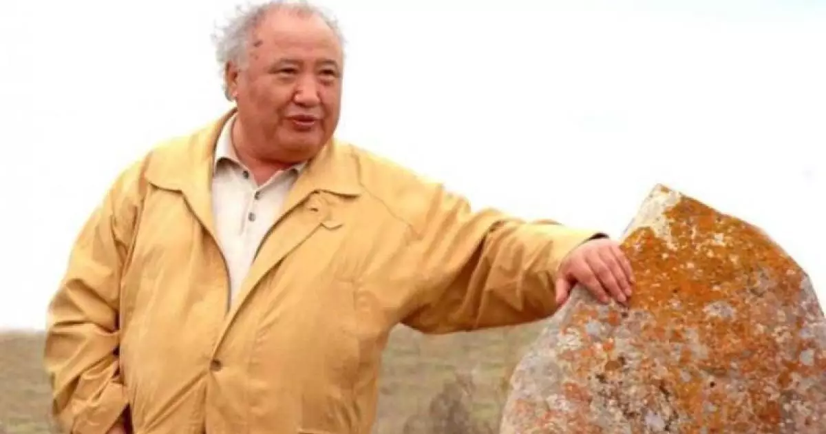  `Бұл сөздер кейін де шығады`: Қазақ жерлерін сату кезінде Әбіш Кекілбаев Назарбаевқа ескерту айтқан 