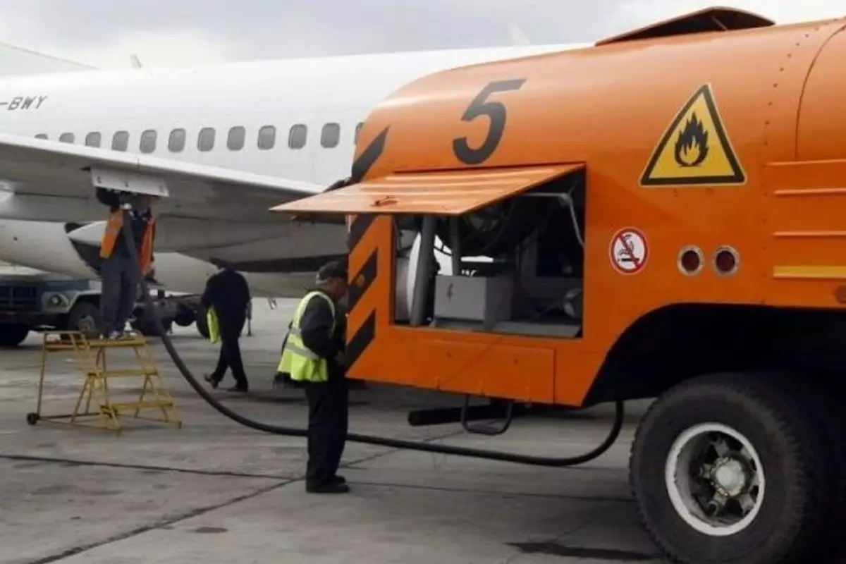 Аэропорт Семея оштрафован на 8,8 млн тенге за завышение цен на авиатопливо