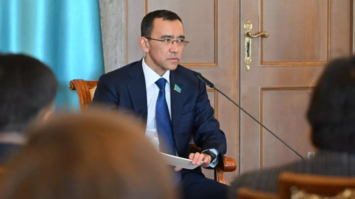 Ашимбаев: Кадровые решения после референдума будут приниматься по новой Конституции