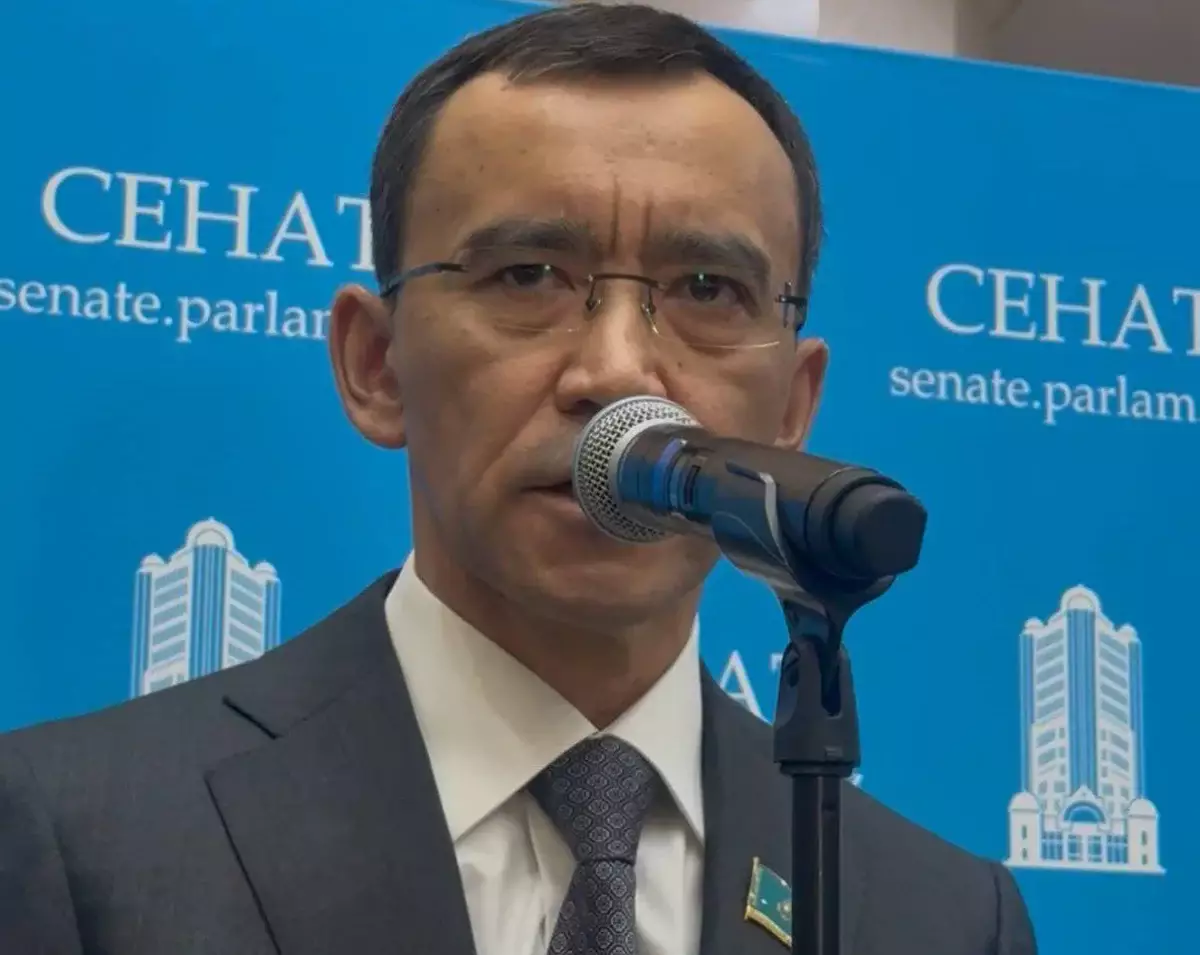 Ашимбаев прокомментировал вопрос о том, кто может претендовать на пост вице-президента