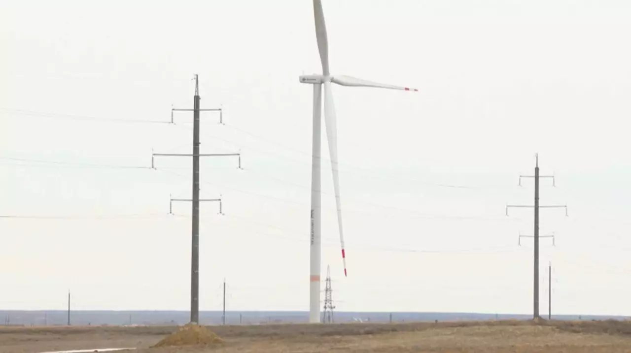 Ветровые и солнечные станции построят в трех регионах РК