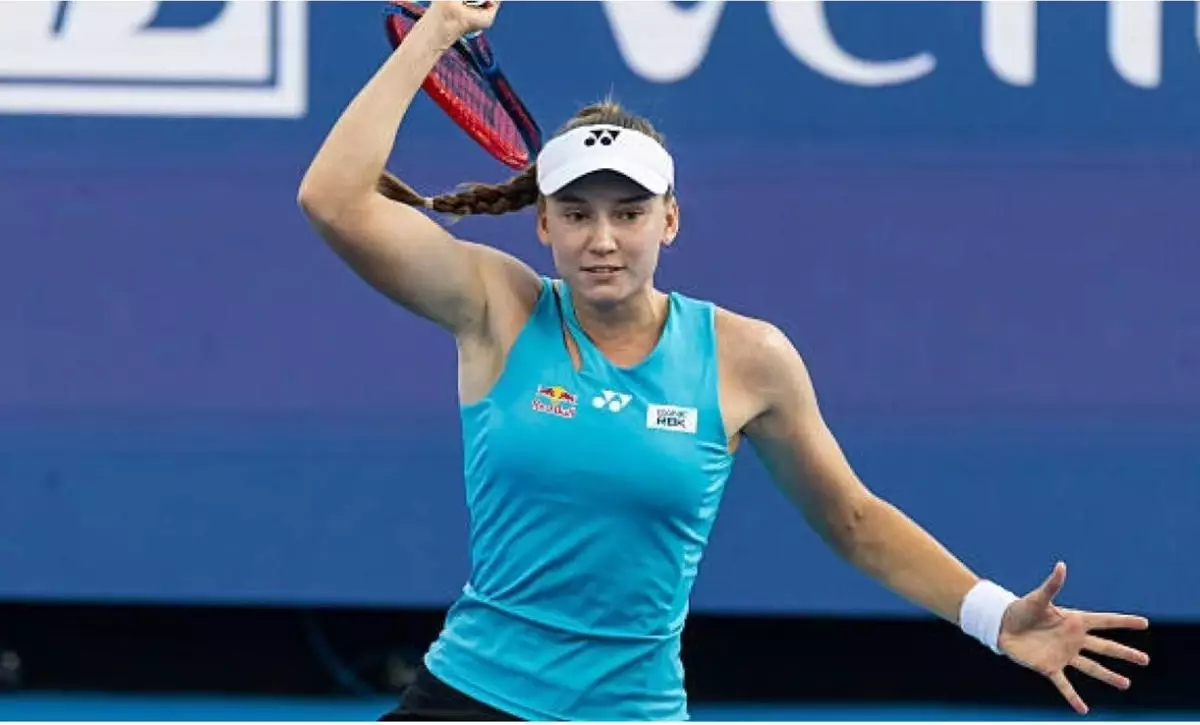 Елена Рыбакина Дубайдағы турнирді жалғастырудан бас тартты