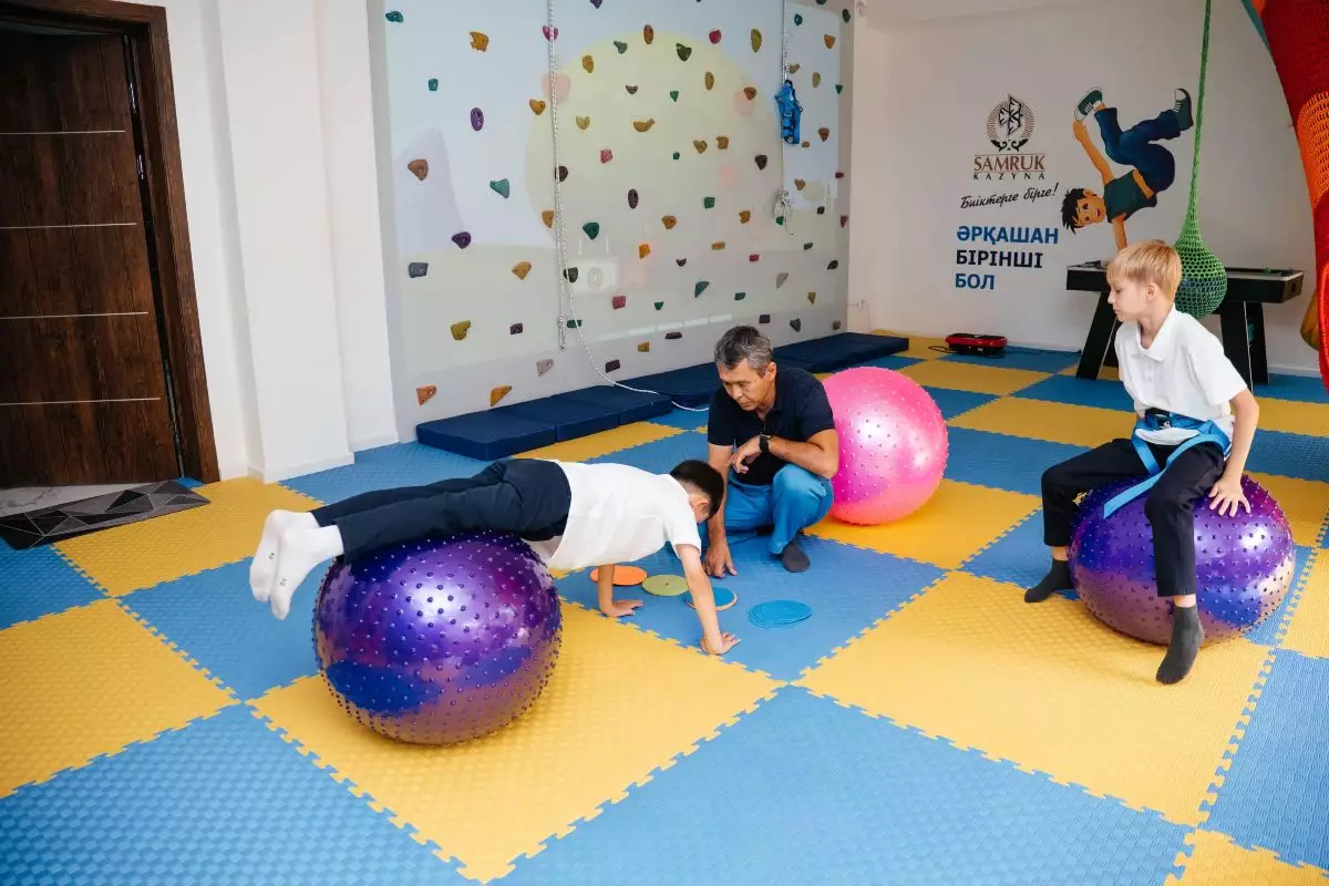 Жыл сайын 21 мыңнан астам бала көмек алады: "Самұрық-Қазына" Қазақстанда оңалту мен инклюзияны жүйелі түрде дамытып келеді
