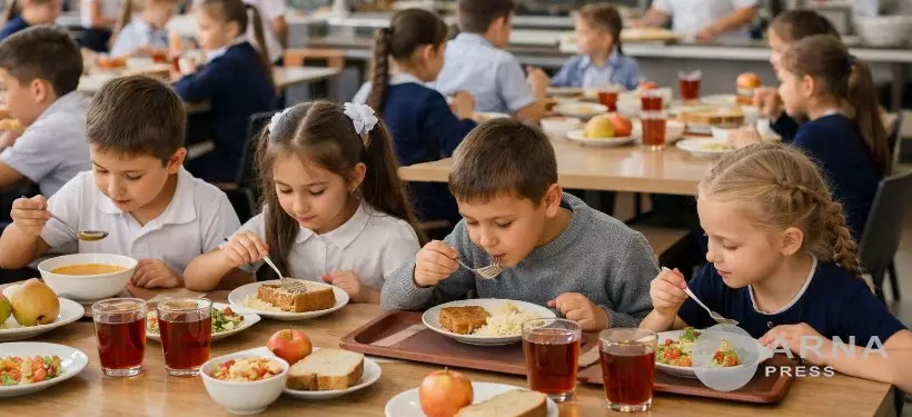 Семей мектептеріндегі тегін ыстық тамаққа қатысты ата-аналардың шағымы: мәзір Денсаулық сақтау басқармасымен бекітіледі