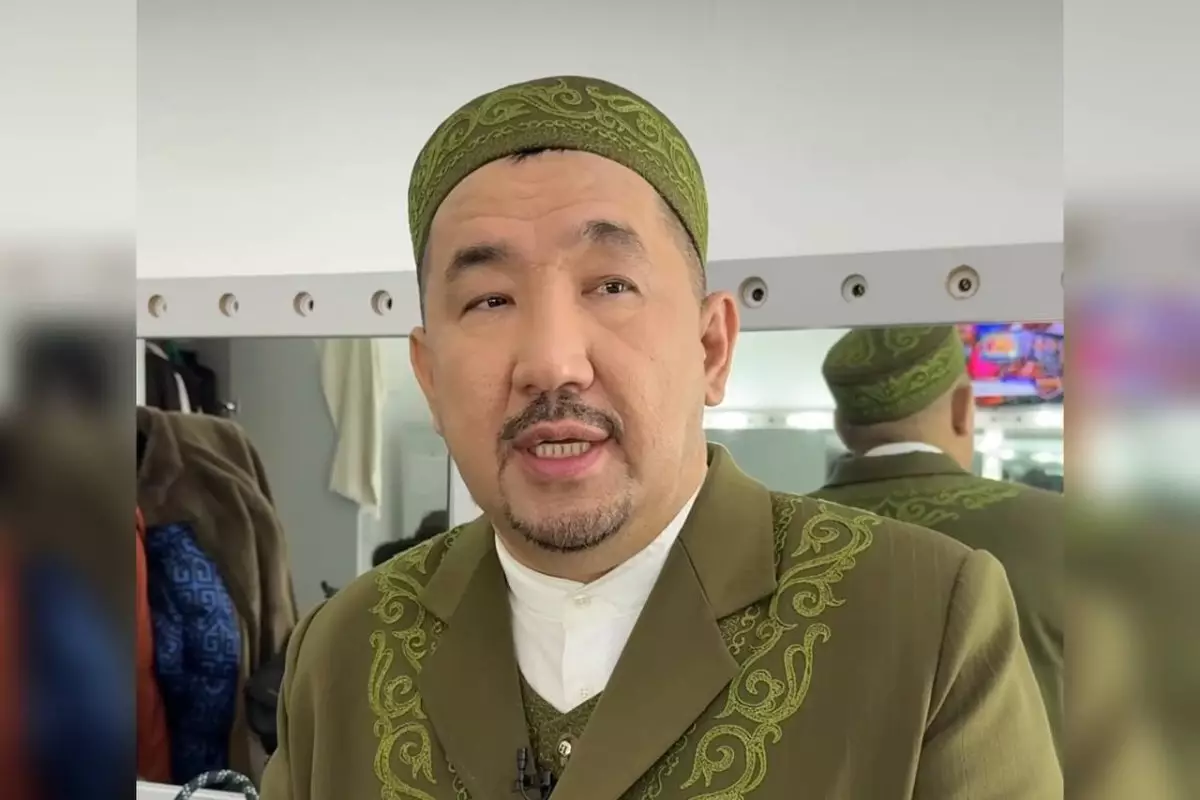 «Темекі тартып, боқауыз айтатындардың оразасы бұзылмай ма»: Нұрлан имам жауап берді (ВИДЕО)