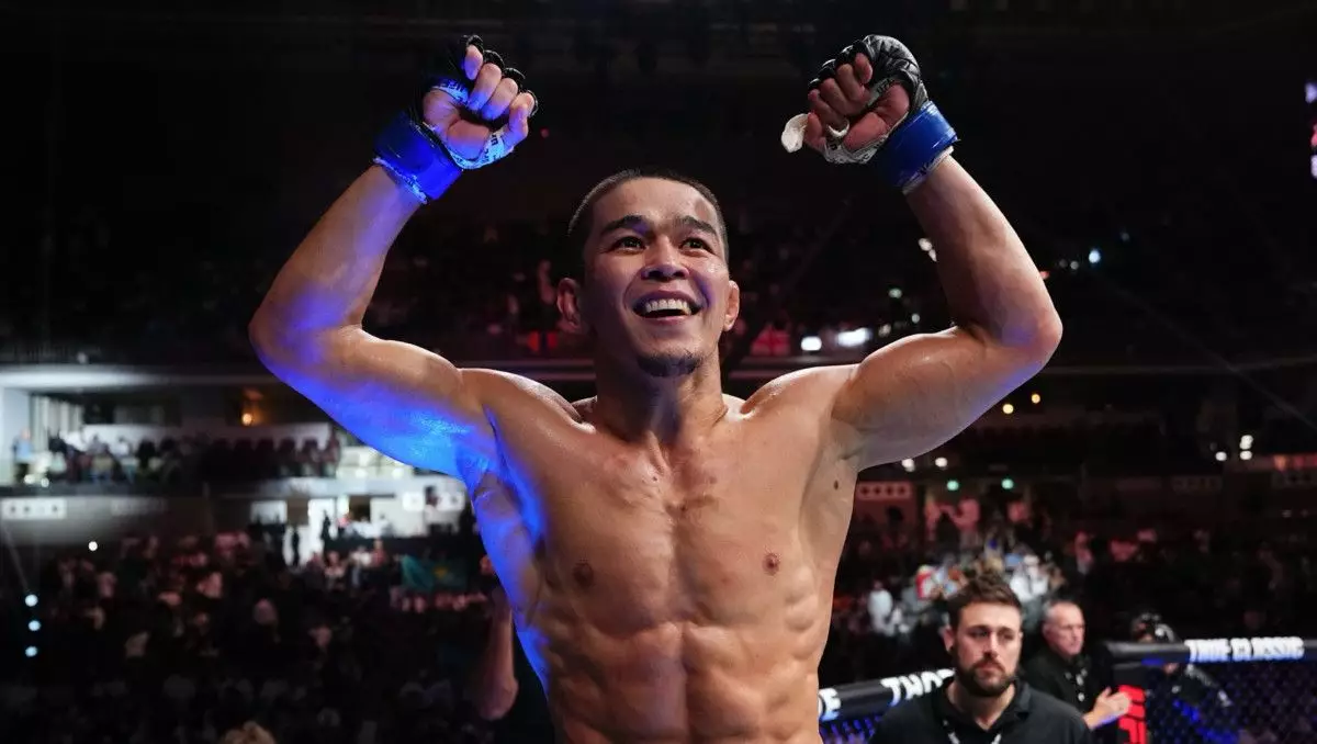 Қолын сындырып алған Асу Алмабаевтың октагонға қашан оралатыны анықталды